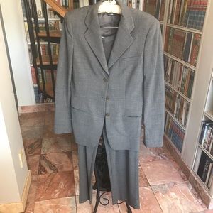 Giorgio Armani : A Milano Women’s Suit, Gray